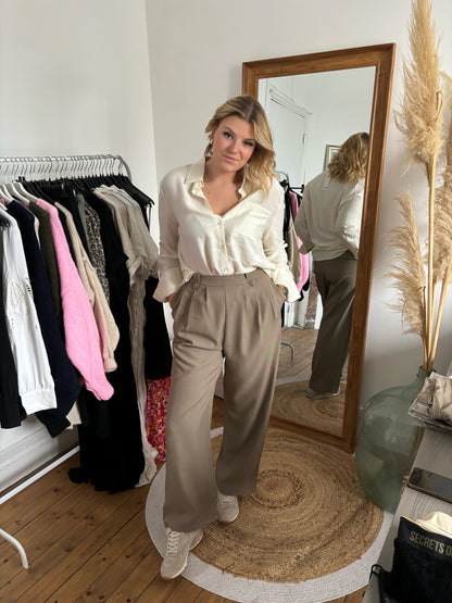 Chemise à poche